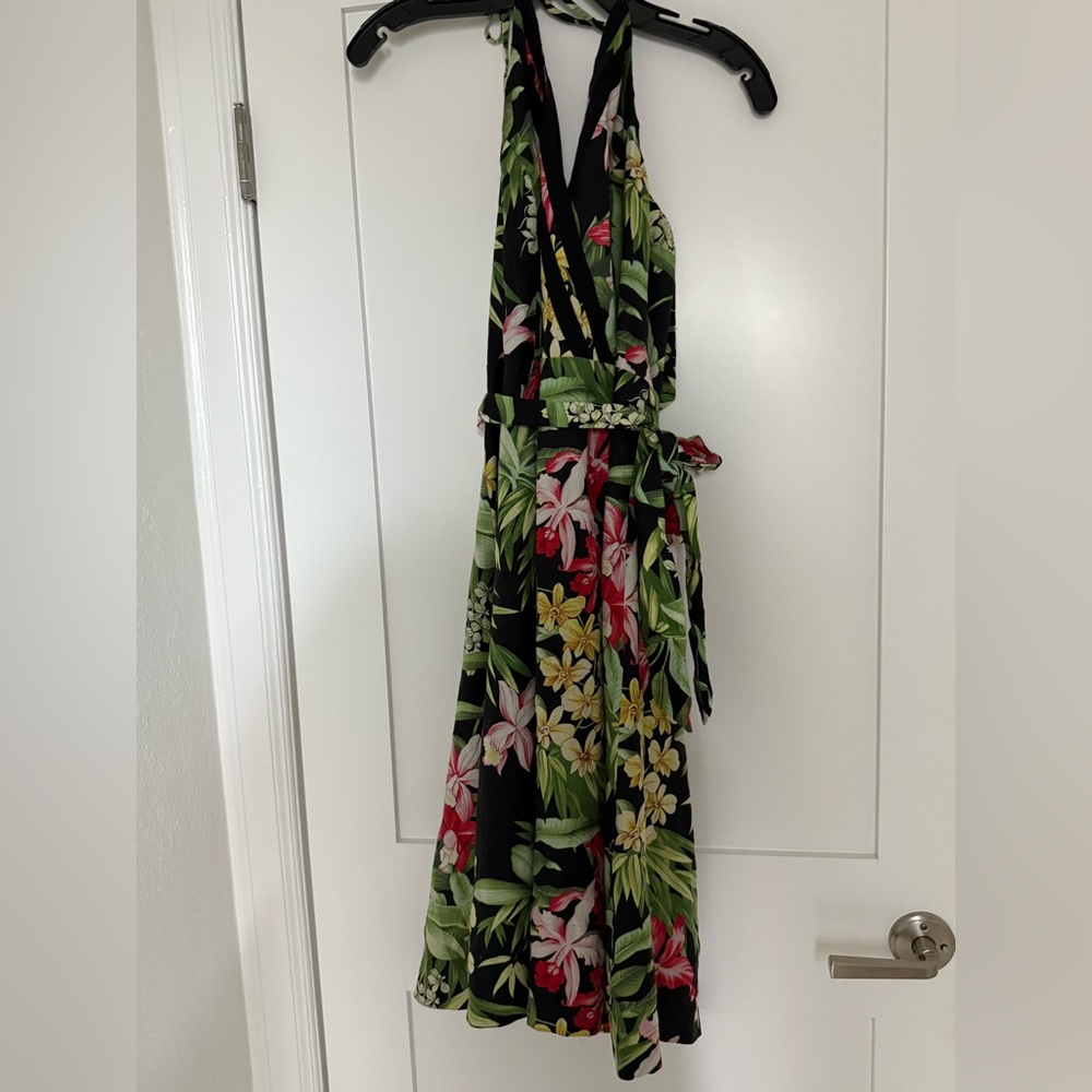 Tommy Bahama black multicolor floral halter dress w/ tie belt (read) (fair)